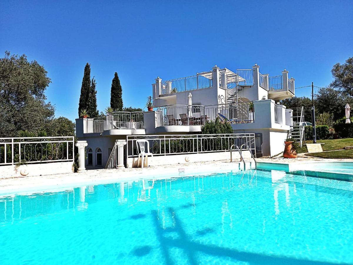 Jalna - Stunning Sea & Mountain Views With Pool -