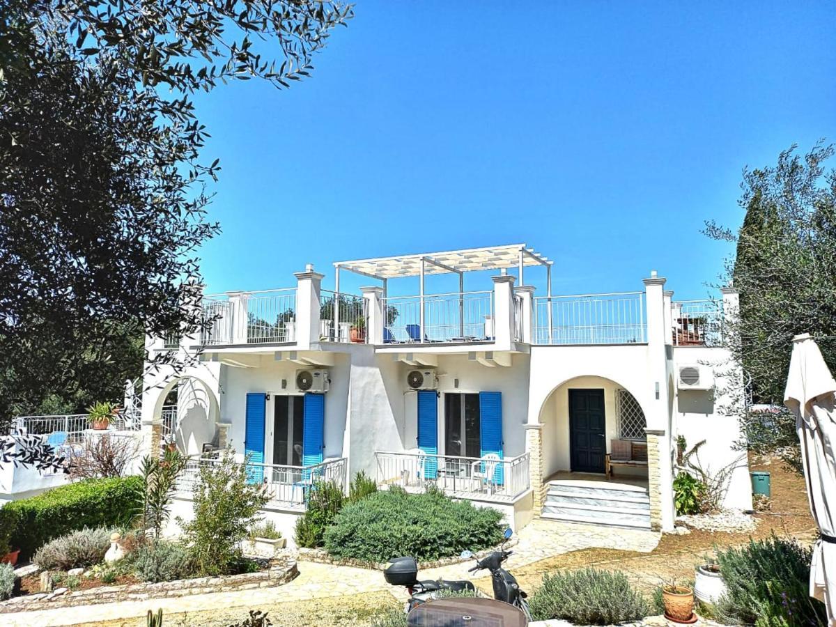 Jalna - Stunning Sea & Mountain Views With Pool - Apartament